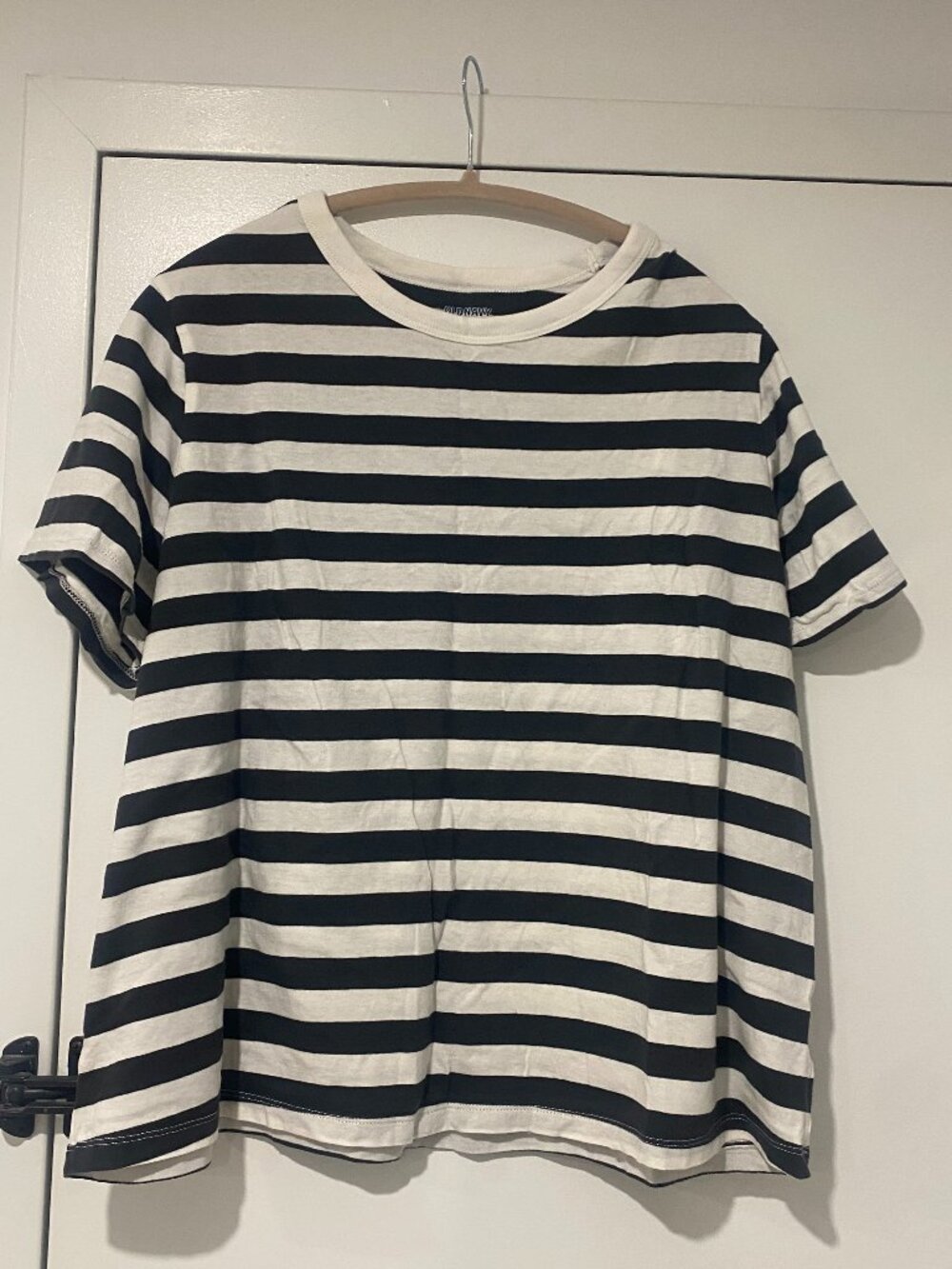 Old Navy Everywear Tee, Black & White Stripe - XL